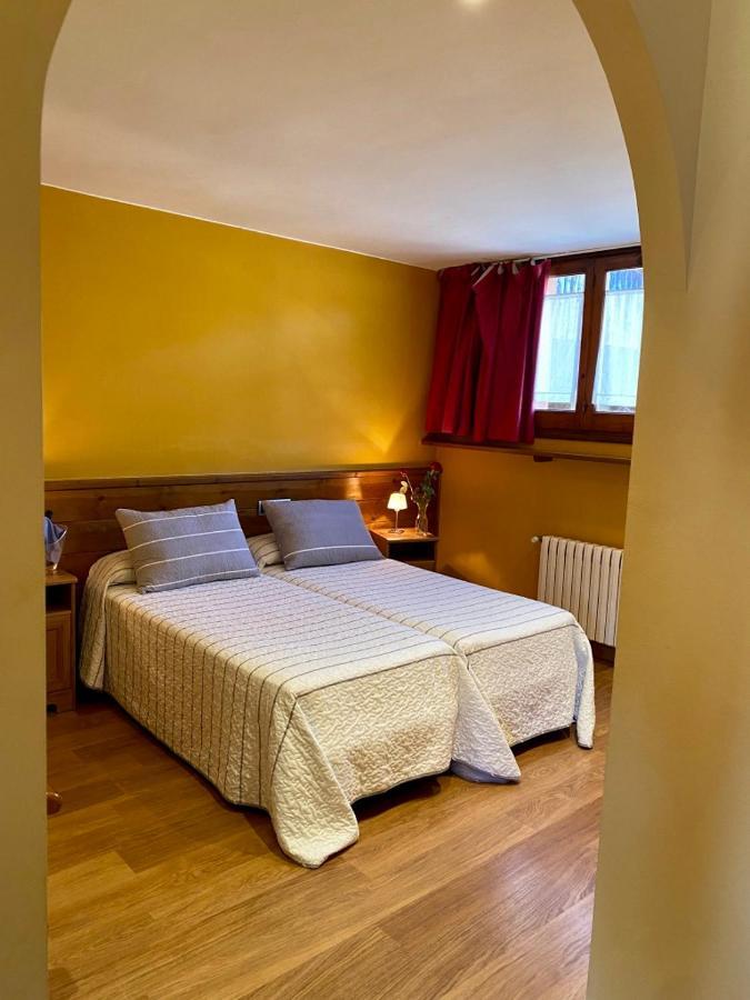 Campalans Hotel Rural Bungalows Mobilhomes Borredá Екстериор снимка
