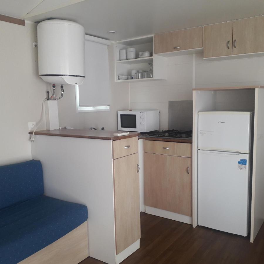 Campalans Hotel Rural Bungalows Mobilhomes Borredá Екстериор снимка