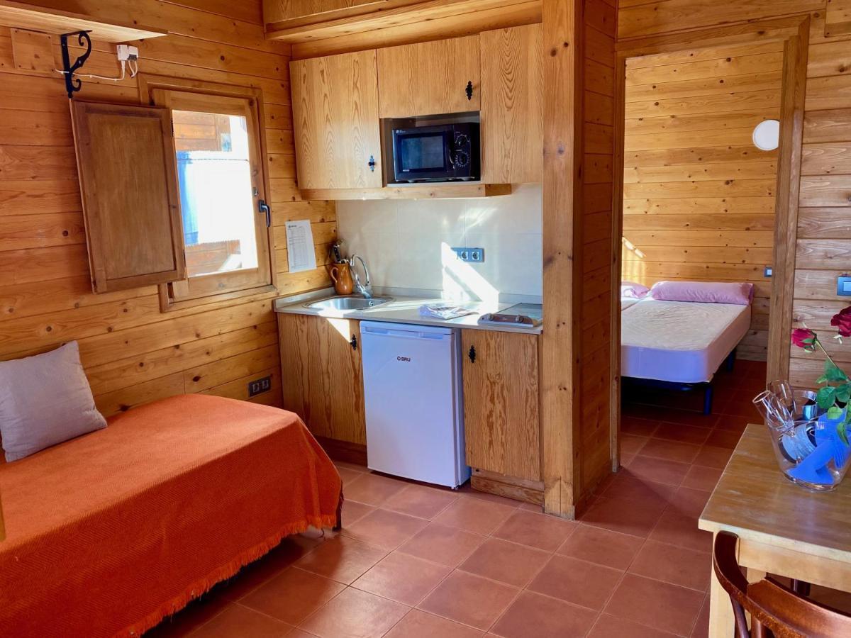 Campalans Hotel Rural Bungalows Mobilhomes Borredá Екстериор снимка